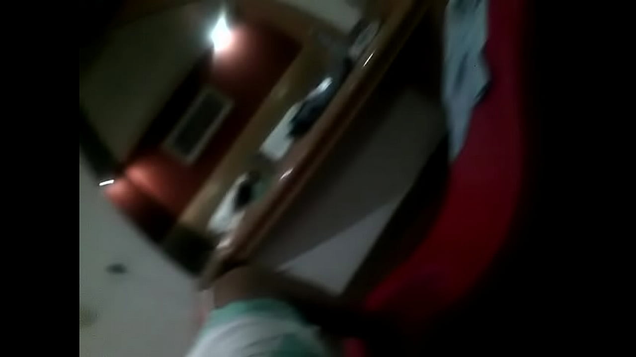 Pareja en busca de experimentar trio gangbang intercambio