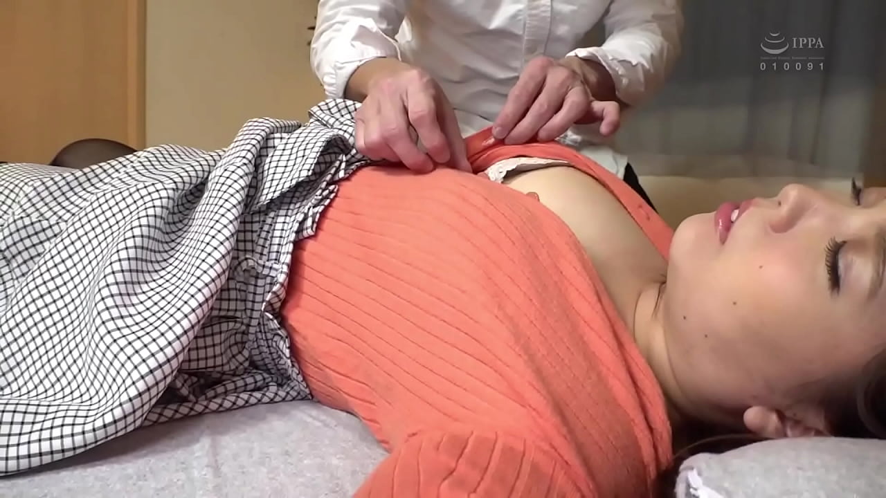 やらしい喘ぎ声が漏れている・・・。