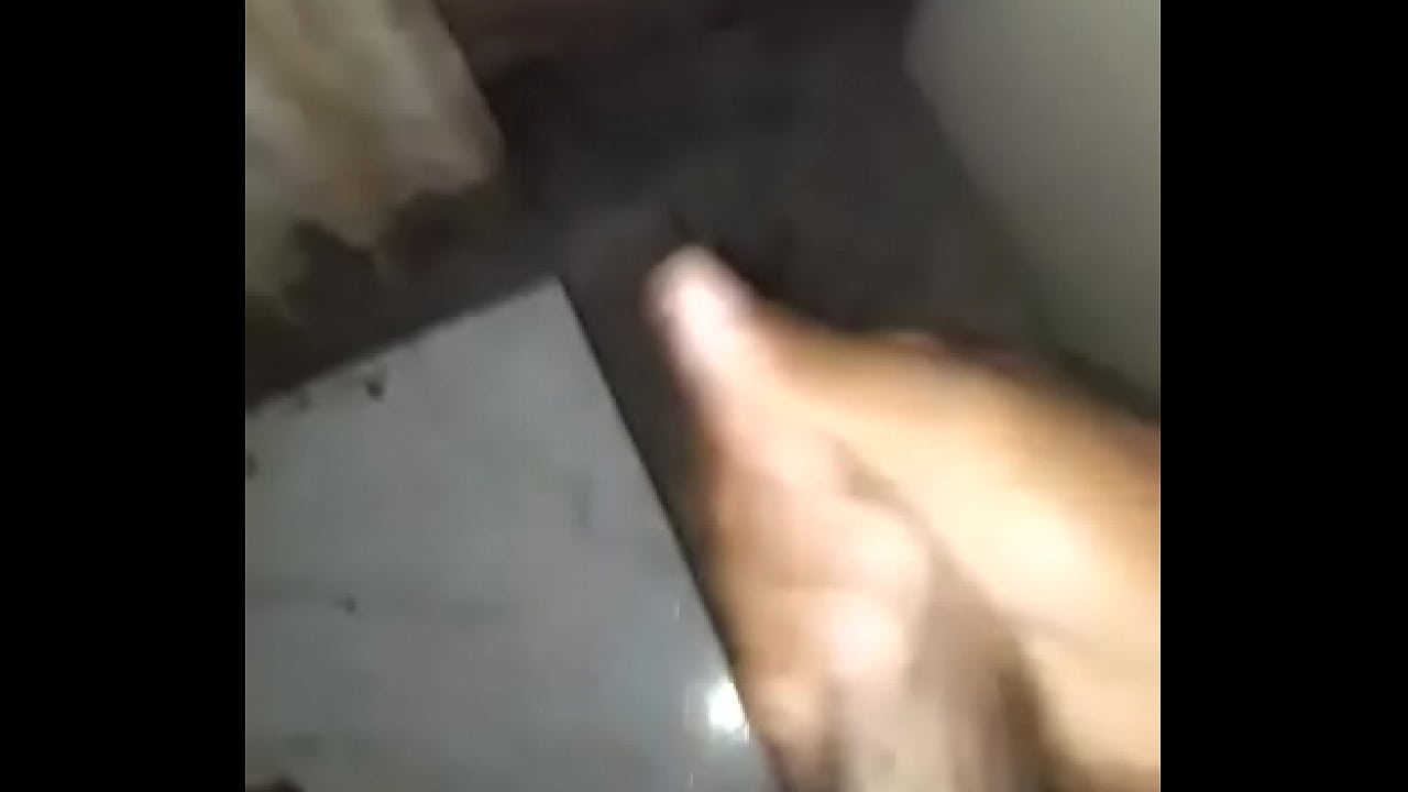 Novinho s&oacute;cando uma Pensando em min