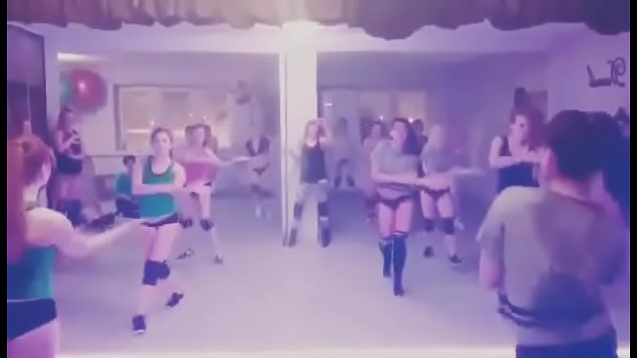 VISIT ⤵  ? TWERKOUT by marta martula  r.  ↗ euro-sluts  420438