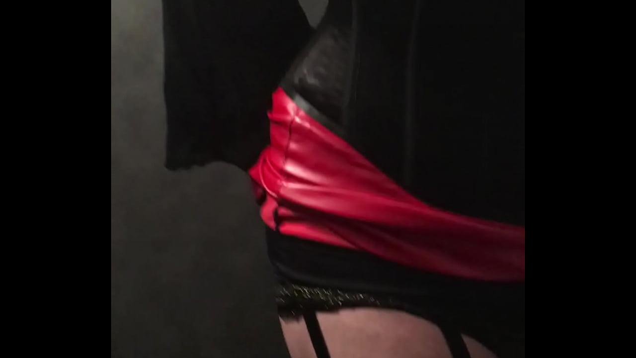 Dizzy Miss Sizzy: Tranny In Trouble 2!