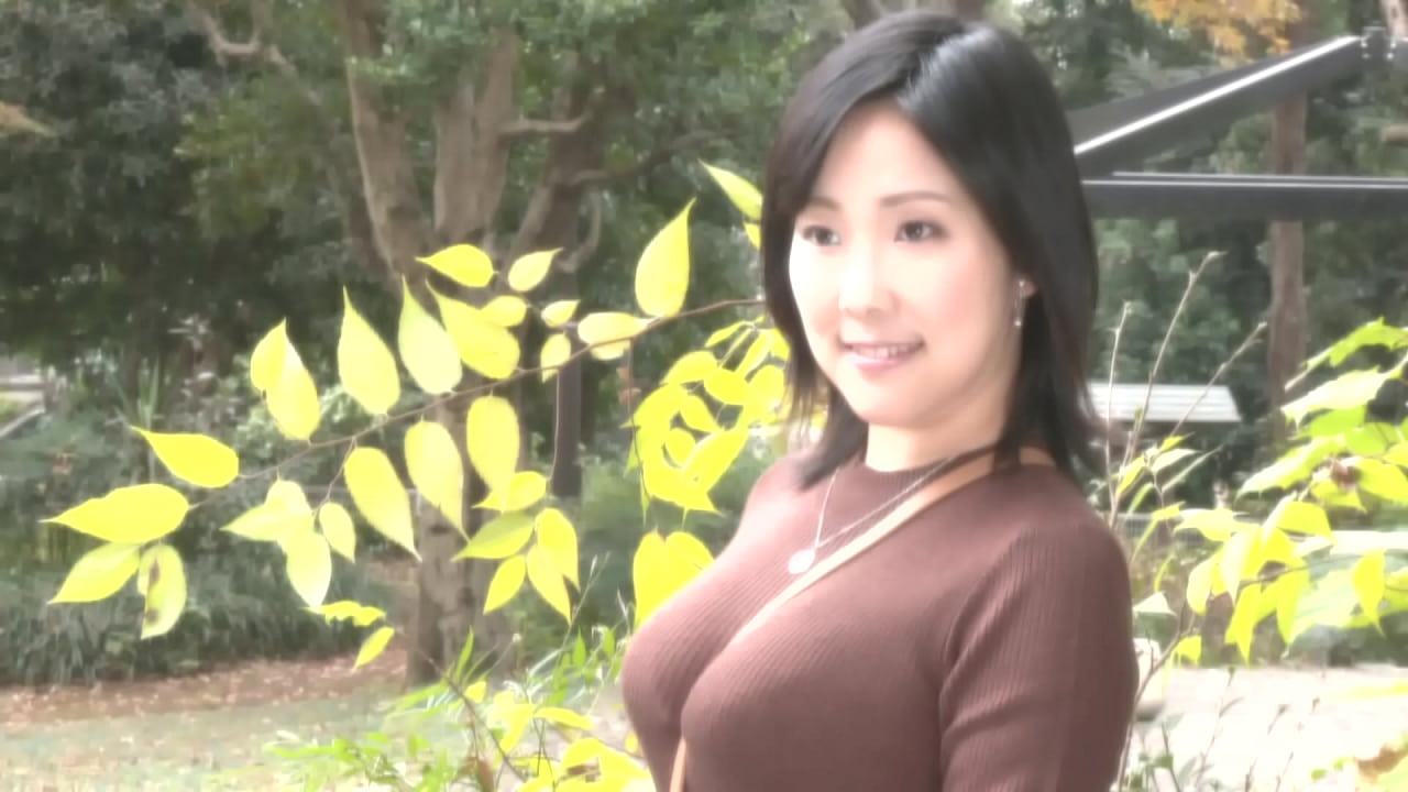 「二人目を妊娠してからめっきり減ってしまって&hellip;。」やわらかそうなおっぱいが目を引く新井ゆうさん34歳。会社員の旦那様と二人の娘さんの四人家族。減ってしまったという夫婦の営みは回復するどころかマイナス成長を続けていて最近は二ヵ月に一度あれば良い方だという新井家。近所のスーパーでレジ打ちのパートをしているゆうさんはそんな物足りない日々を悶々と過ごしていたが店長と浮気を経験。