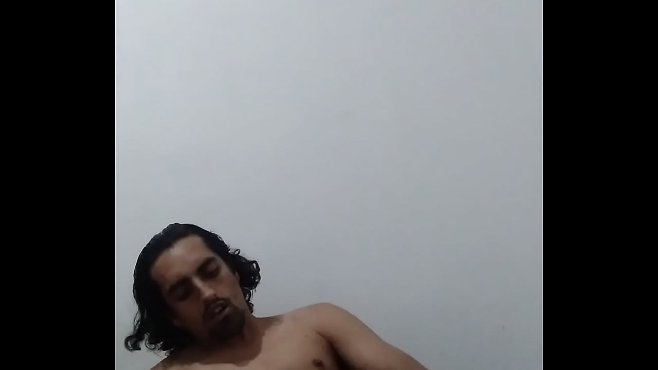 Eu me masturbando deliciosamente