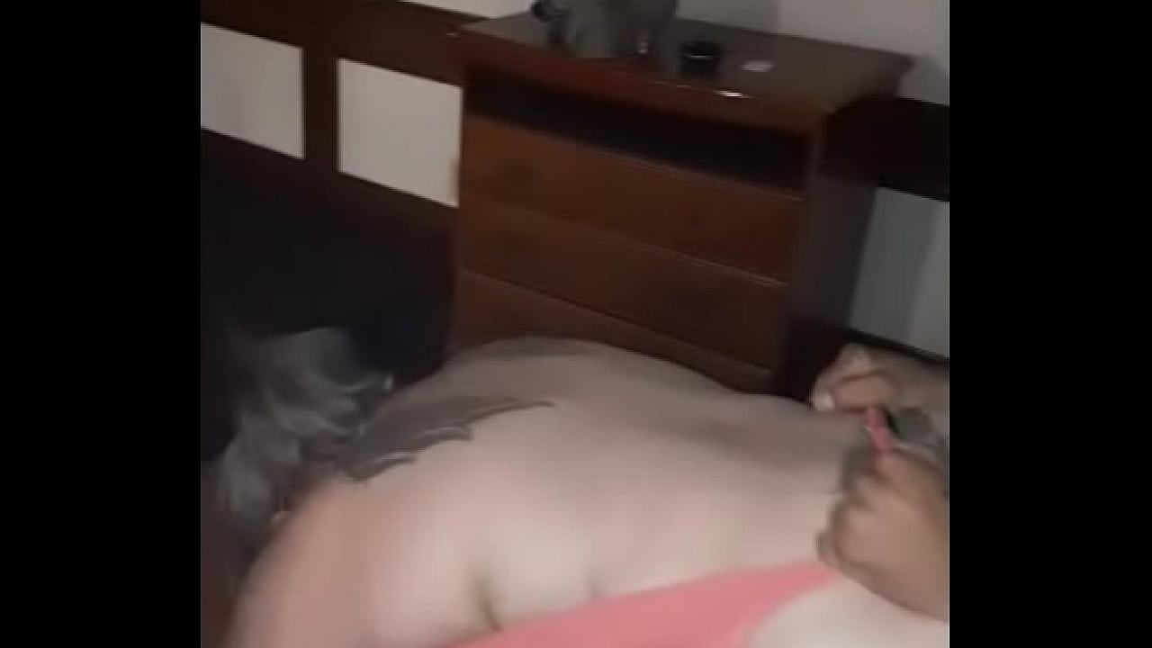 My greetings and I love giving my wife 2 cocks.