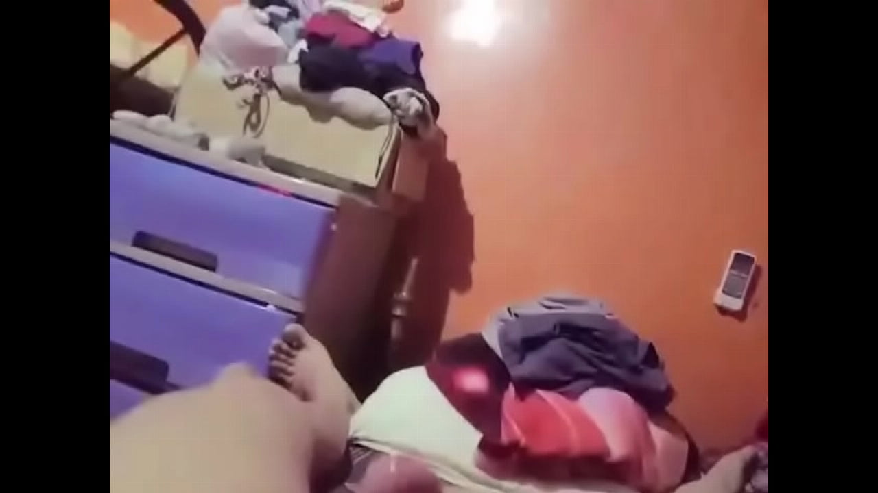 Mi amigo se masturba para mi