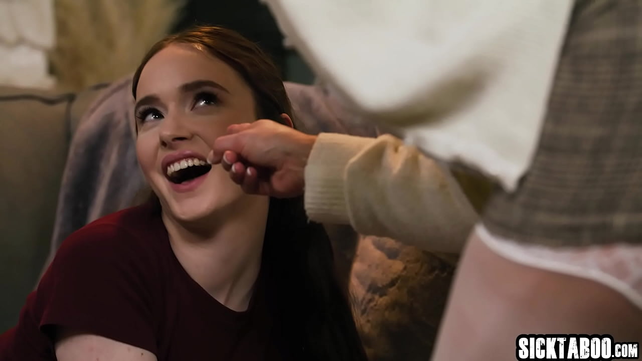 Sexy big ass MILF fucked hot teen and babes enjoyed rough lesbian sex