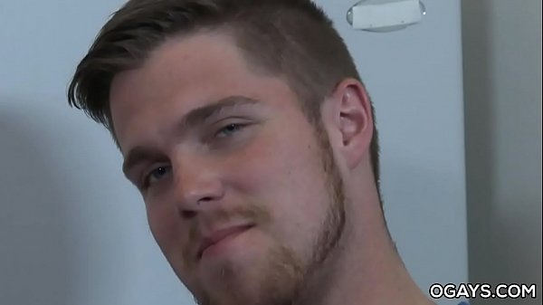 Hunk stud Marko jerking off