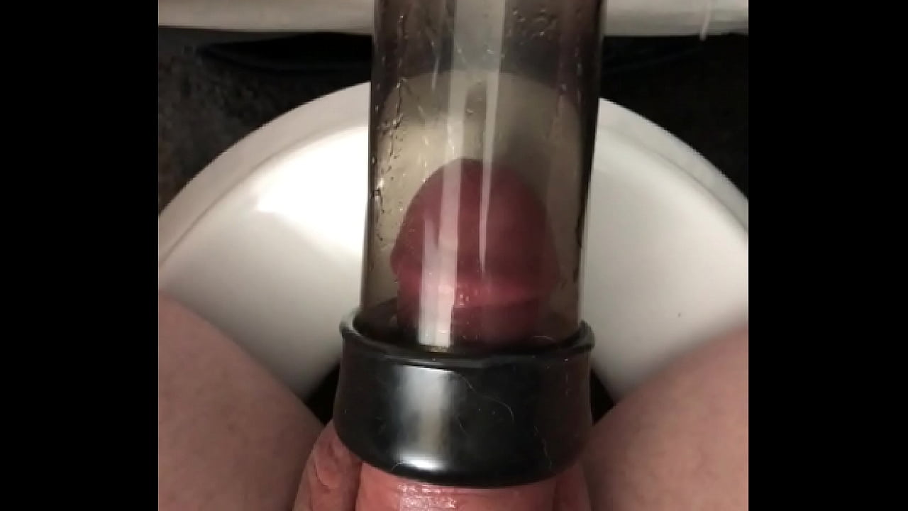Penis Pump in Action