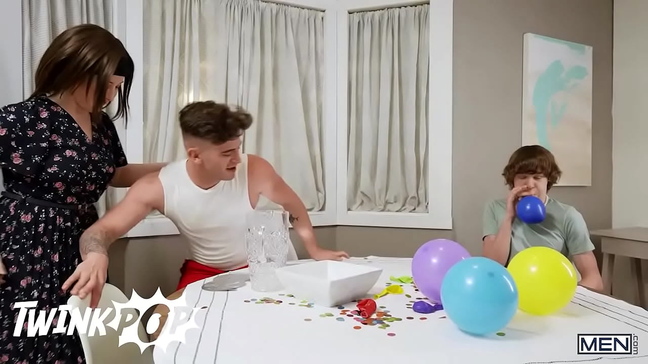 TWINKPOP - Spikey Dee - Saved By The Cock