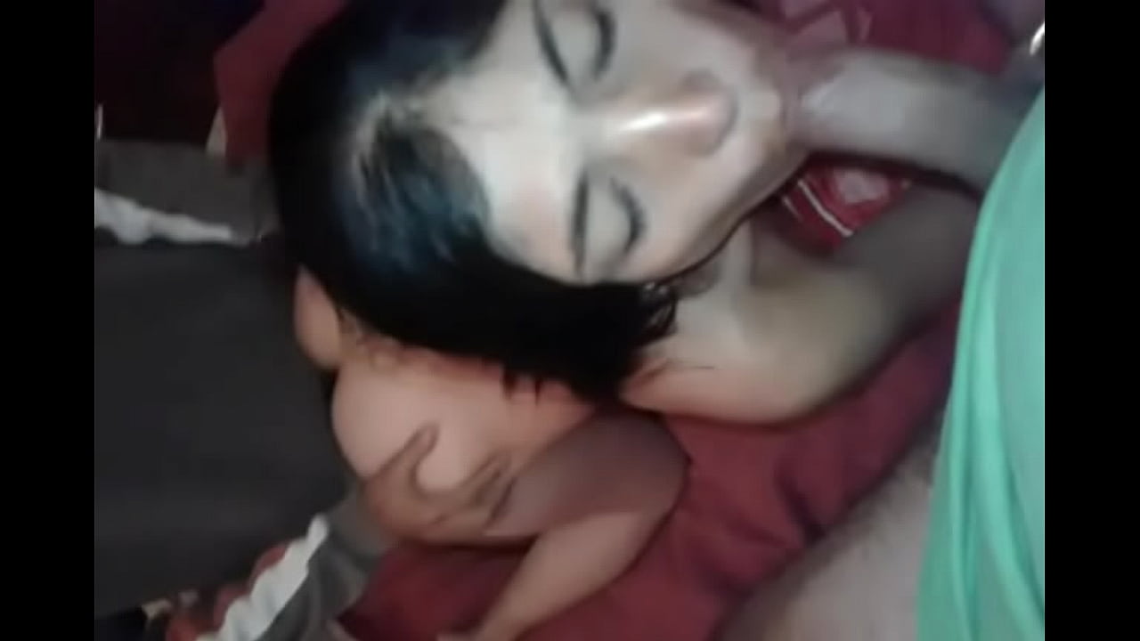 santiague&ntilde;a petera y enfiestada coje y chupa pija