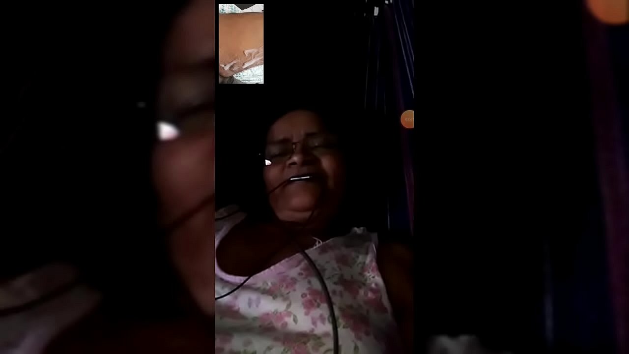 Coroa Gostosa Se Masturbando Pra Mim