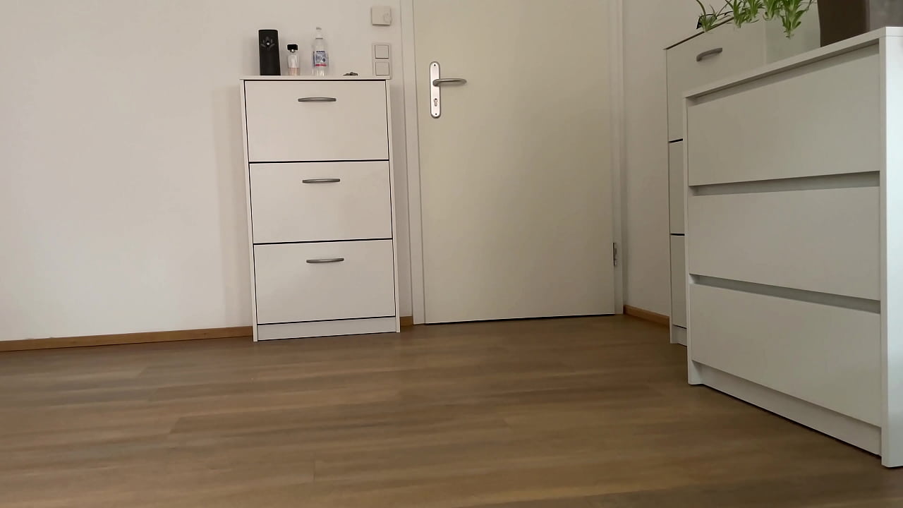 Lustful milf seduced the courier and received hot cum on her ass