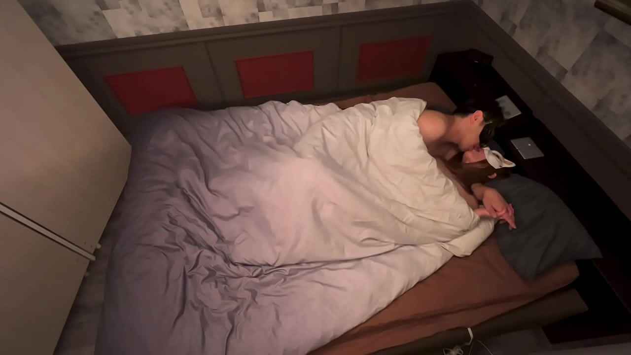 人妻を快楽に誘う