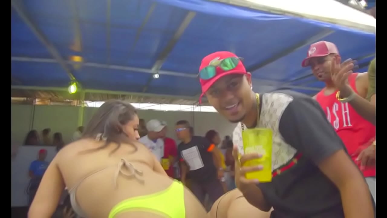 GOSTOSAS DA&Ccedil;ANDO FUNK