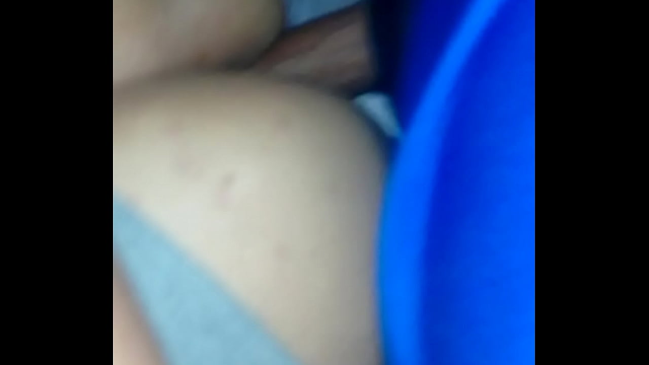 Safada gostosa passou a noite na vara preta