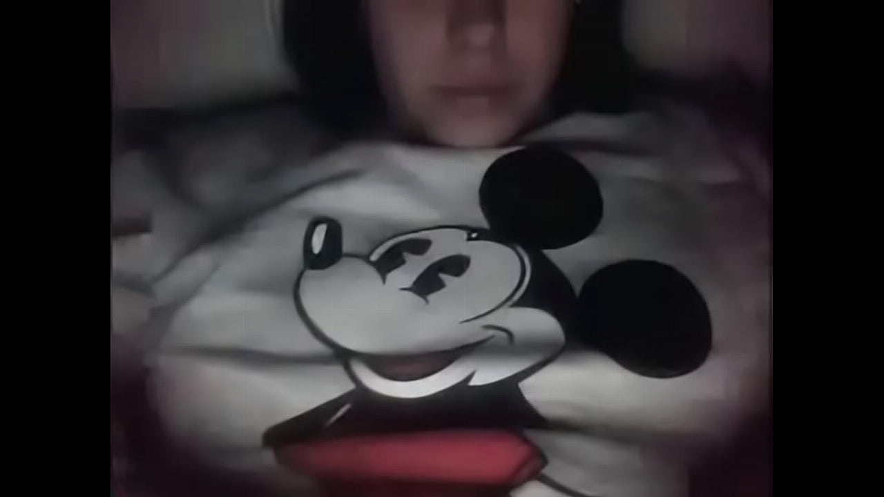 PENDEJA ARGENTINA SE MASTURBA POR WEBCAM 1