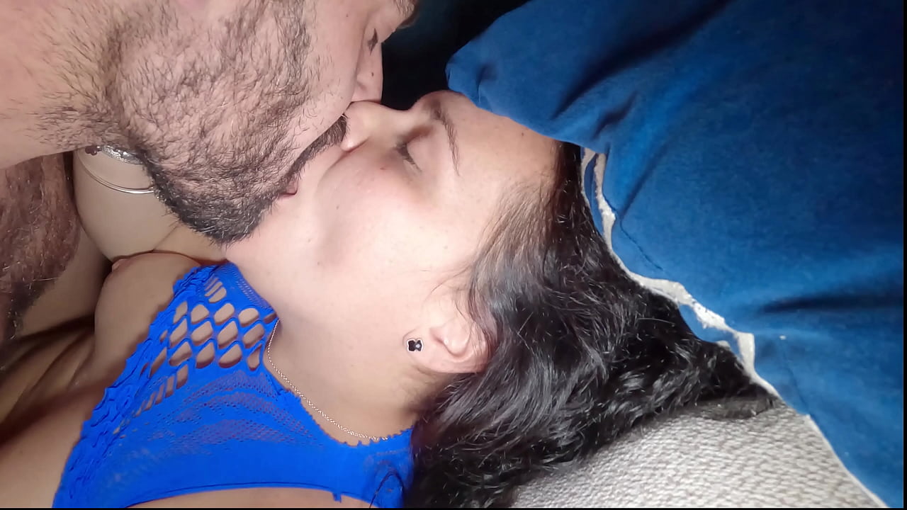Homemade sex with my wife on the couch, big pussy close up, cum in mouth