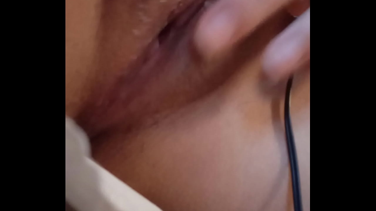 Playing with my pussy