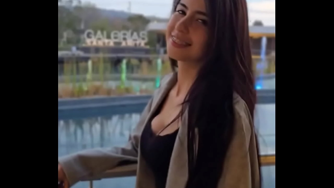 &iquest;Y porque elegir una flaquita como novia?Porque nos vemos super tiernas  ...pero en la cama somos todos lo contrario...