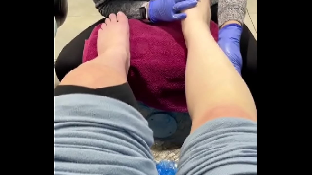 Getting those white toes and getting on the road for NYC.