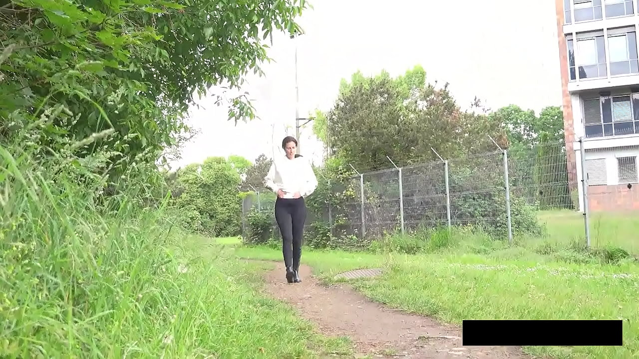 Pissing Ali Relieves Herself