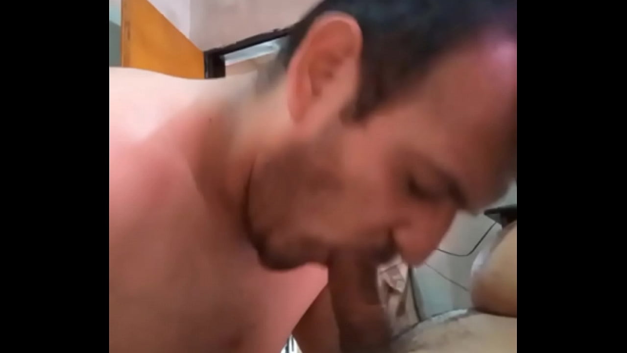 fui a visitar alk amigo de mi primo y pasaron cosas