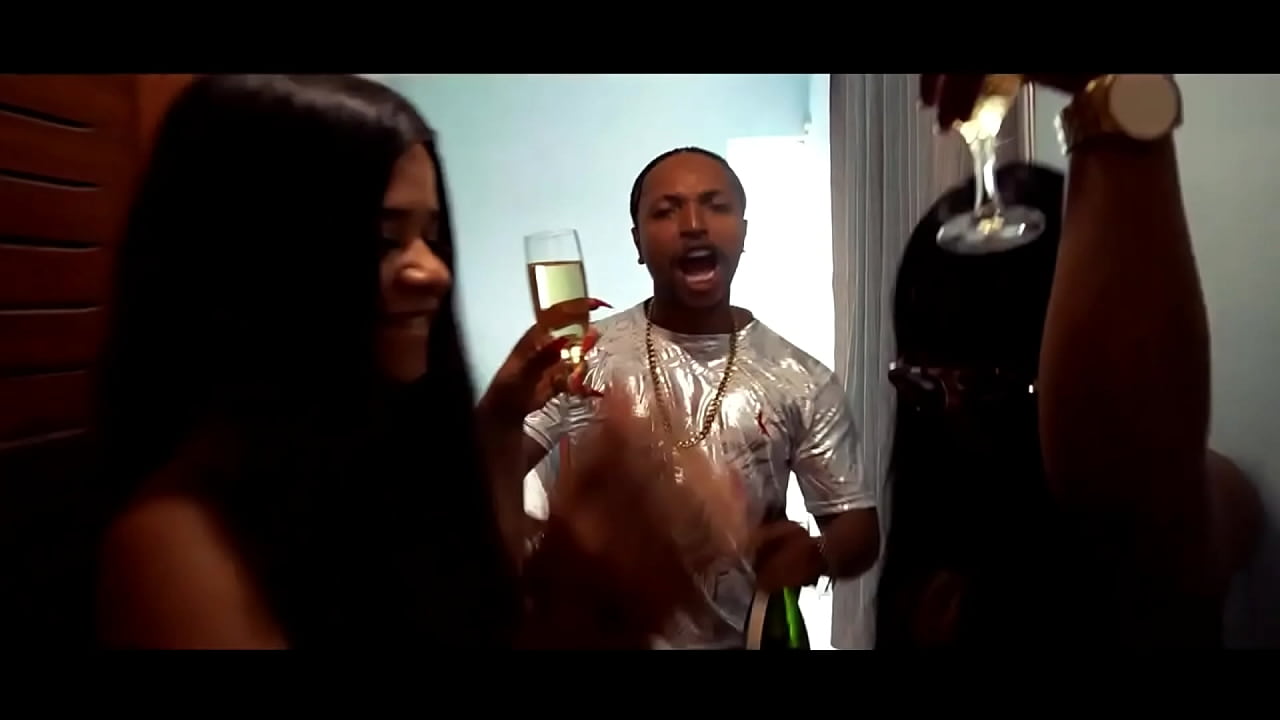 2 Gostosa vacilou e caiu na net.