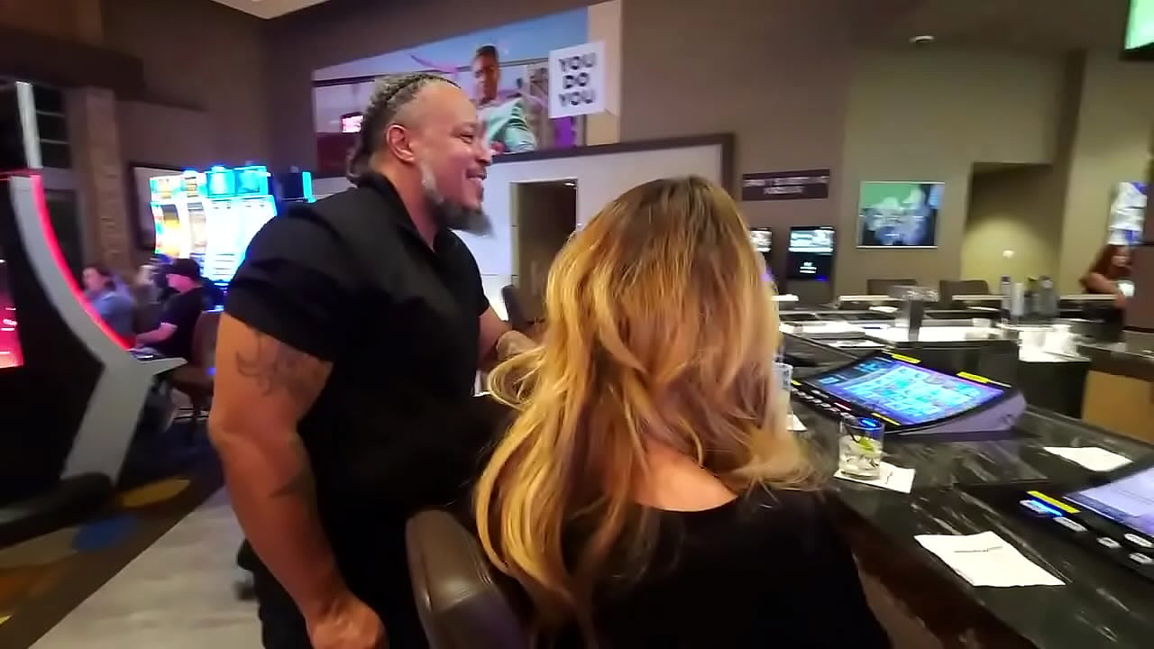 Date night ended in a freaky threesome