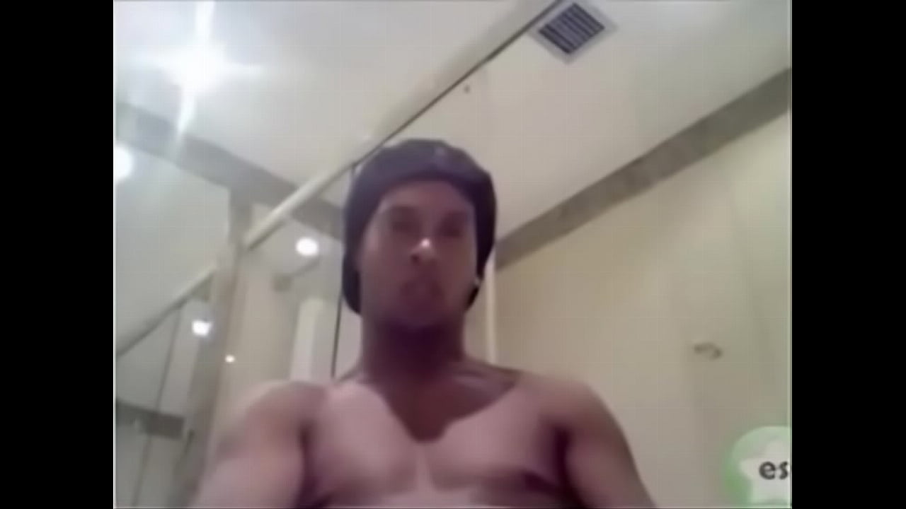 Ronaldinho wanking