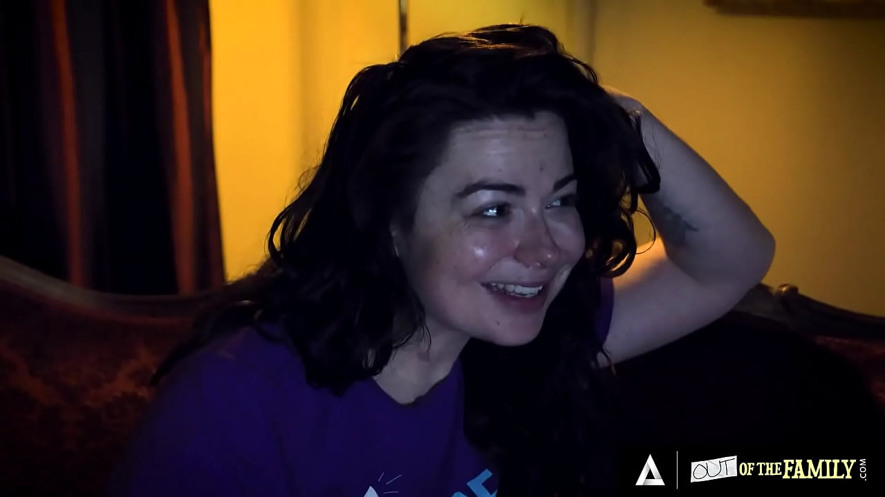 Naughty Girl Begs Her Stepdad To Fuck Her NOW!