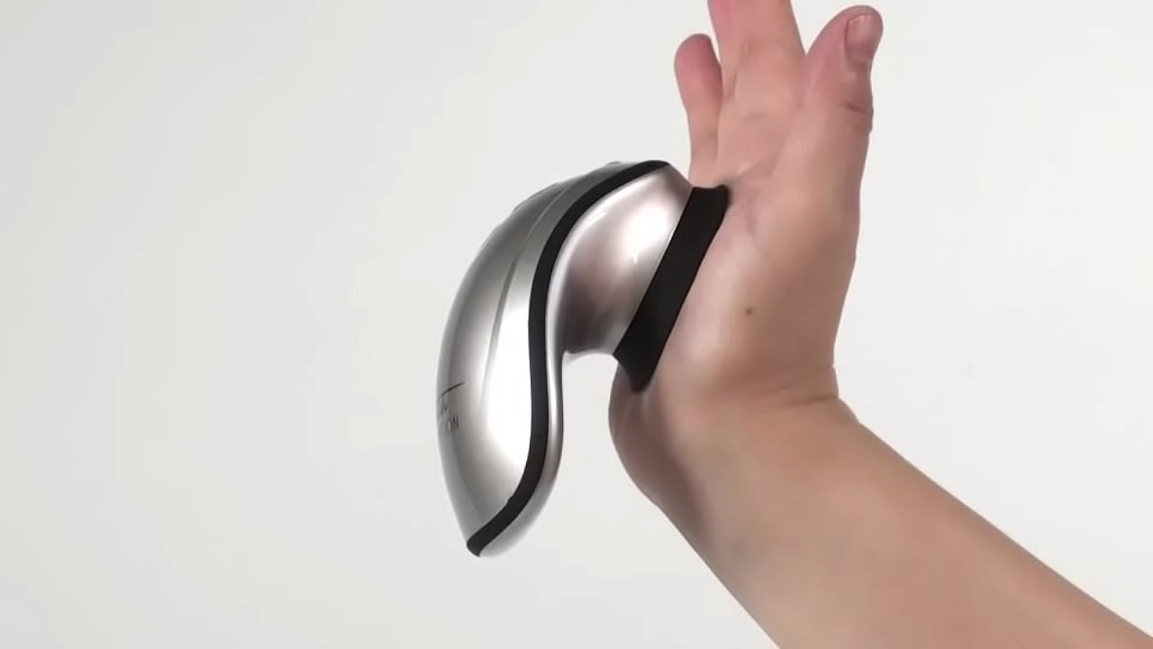 ギュウゥ&hellip;と吸い付いて離れない！上質な振動とW刺激でイク～！