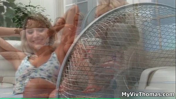 Hot blonde lesbians get horny making out