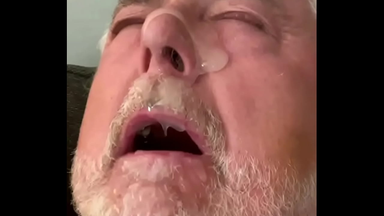 Subslut begs to be used as a cum dump