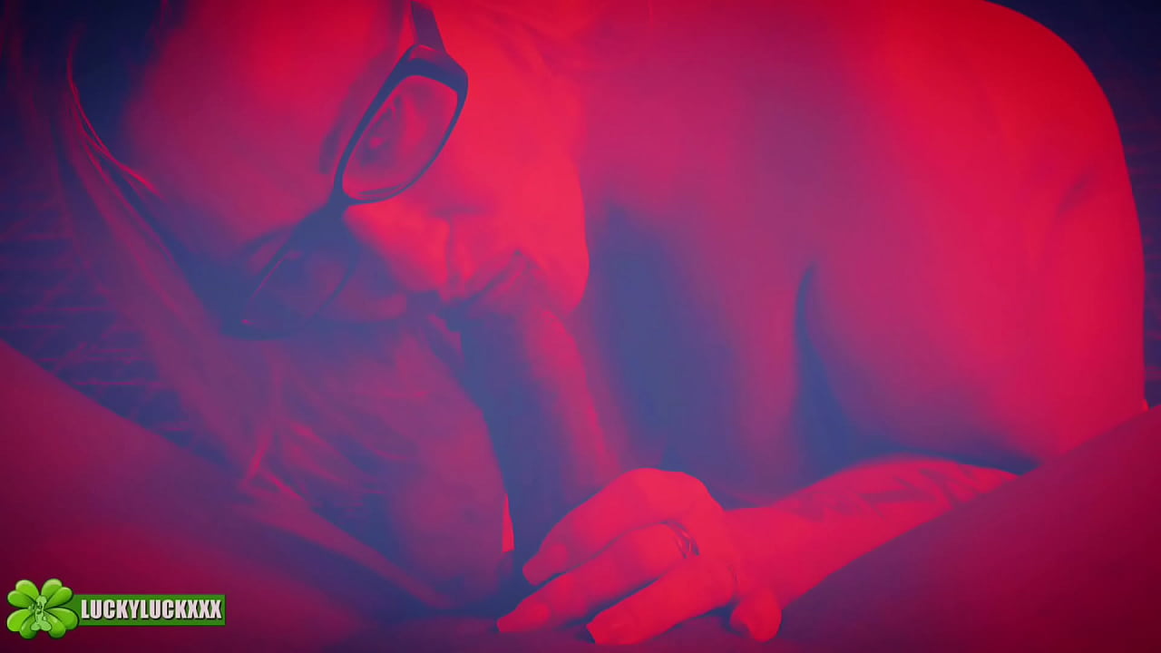 Lucky Gurl Brynn - Red Light Special POV Blowjob