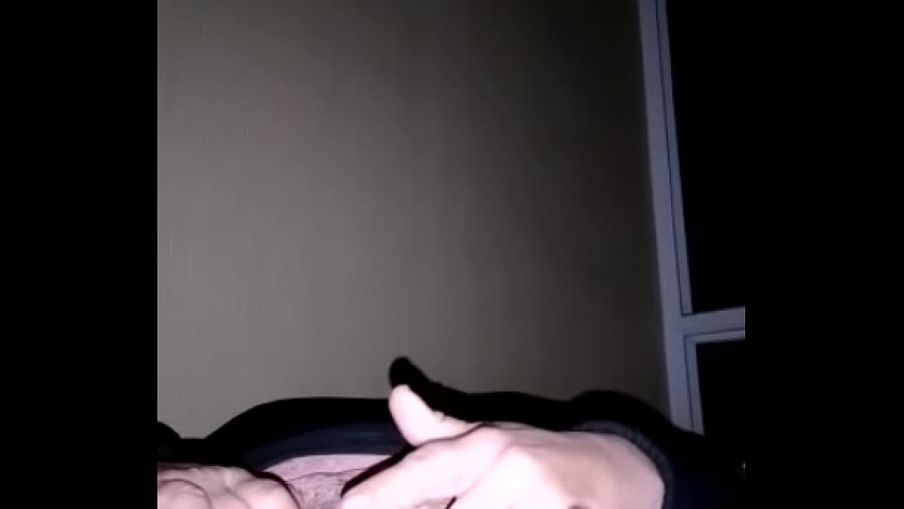 La cuarentena me tiene muy caliente.  [GolOsita Chilena]