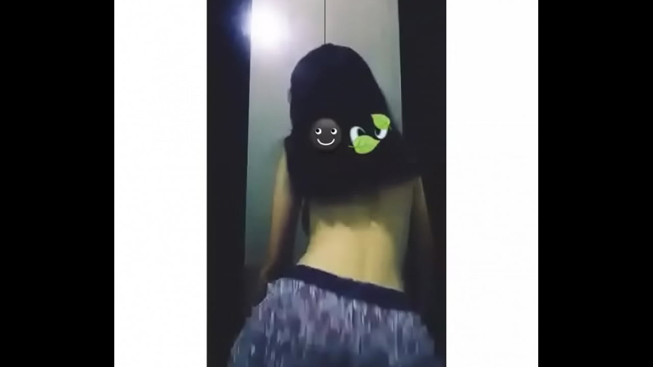 Novinha querendo rola no funk