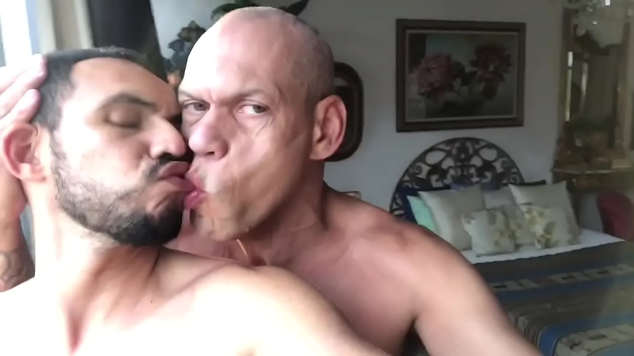 PAUZ&Atilde;O LEITANDO MEU CU SEM CAPA