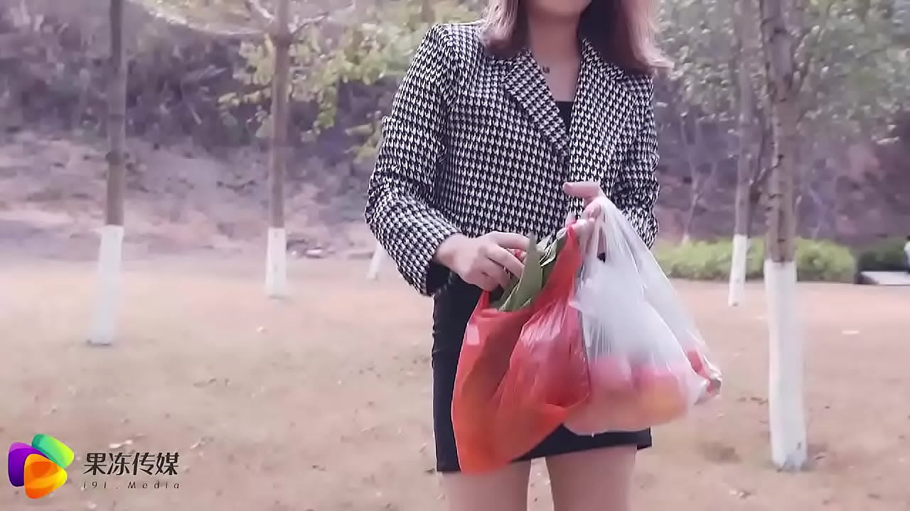 #果冻传媒 #麻豆 #天美传媒 #人妻 #剧情 #无码 #硬上