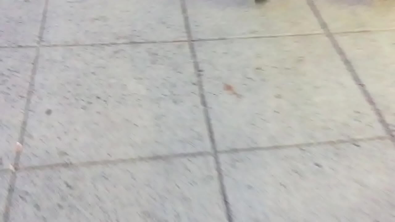 love this sexy asian womans ass