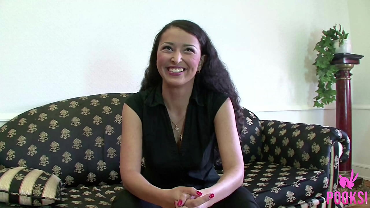 Tight And Hot! Bayley Gets All Of Her Holes Stretched By That Meat!