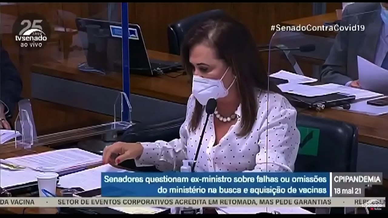 Katia Abreu come o cu de Ernesto Ara&uacute;jo