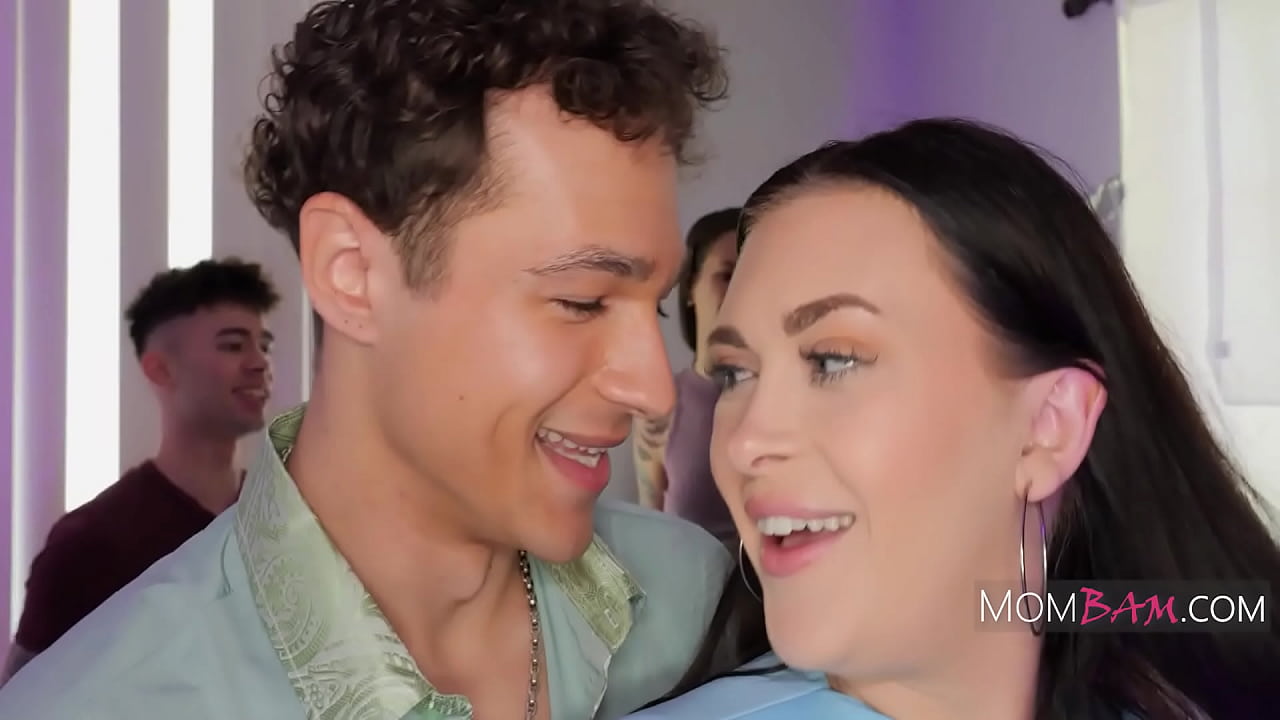 Curvy Pale Stepmom Fucks Her Stepson & His Friends In A Party Infront Of All Of His Mates