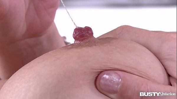 Busty seduction Victoria Summers squeezes those nipples before fucking fresh fruit