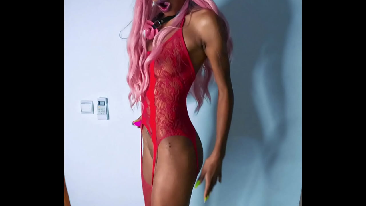 Tropicalpussy - Alluring in Red Teaser: High Heels & Seductive Moves - Dec 01, 2023