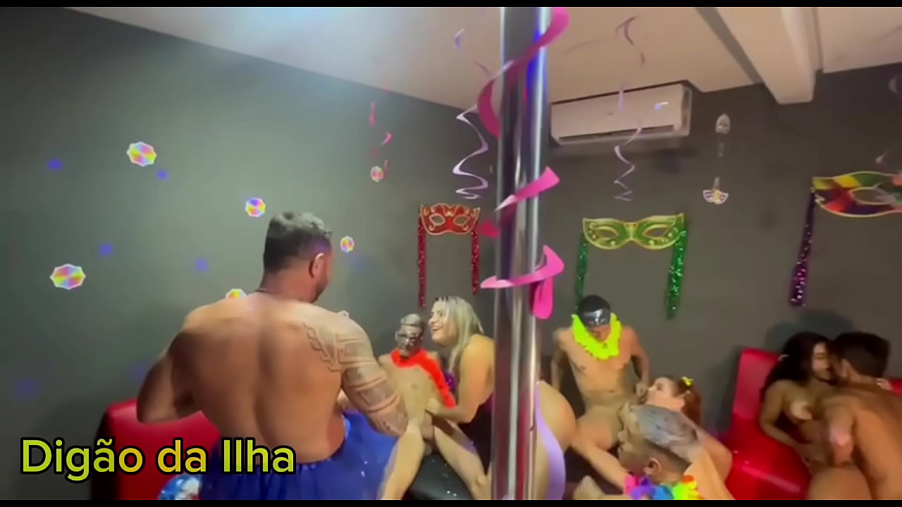 Orgia de carnaval, com as mais putas de floripa