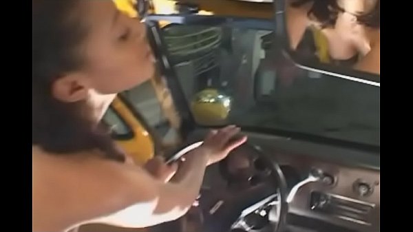 Teen's taut cunt drilled hard