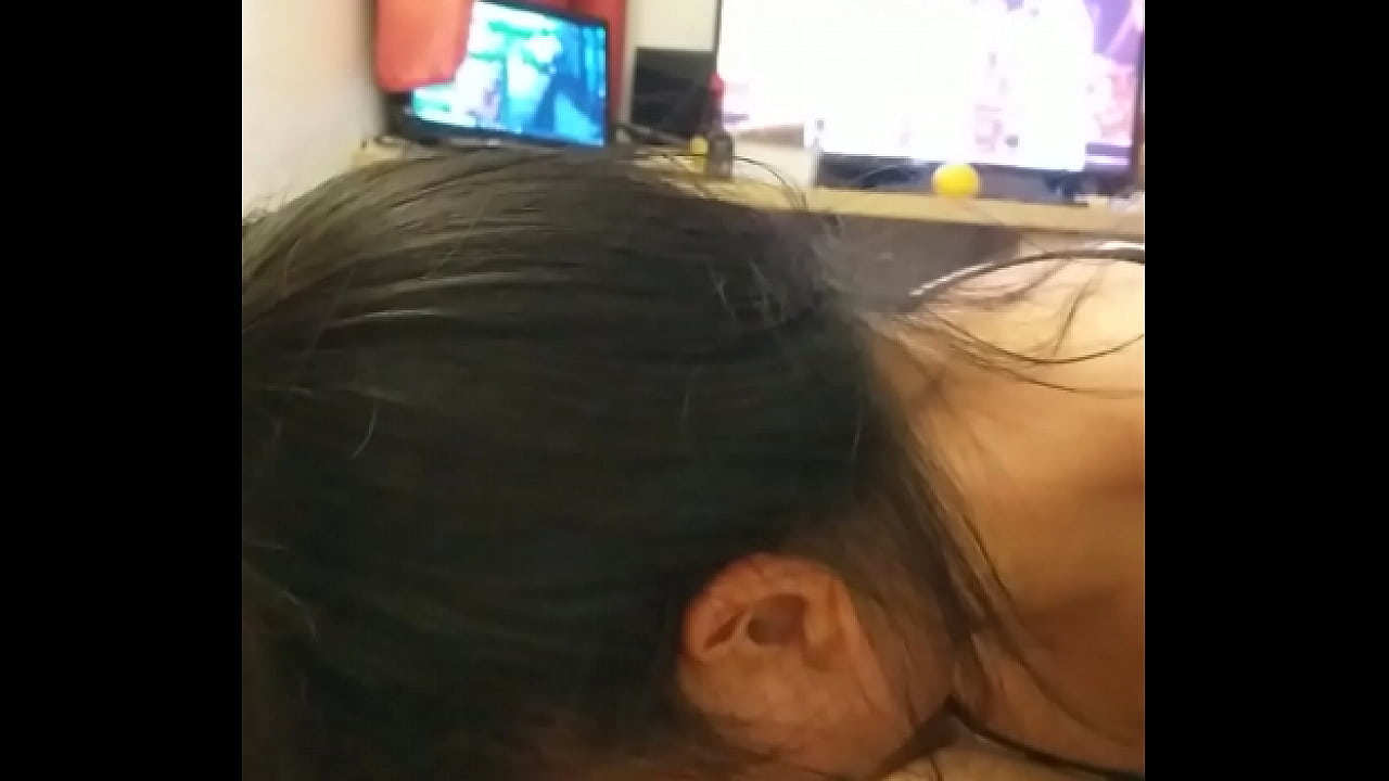 m&uacute;t cặc bạn trai