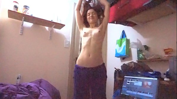 Le lleno la boca de semen despu&eacute;s del 69