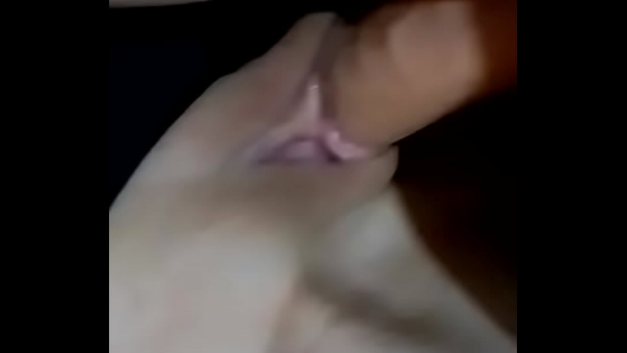 Namorada fodendo com brinquedo novo