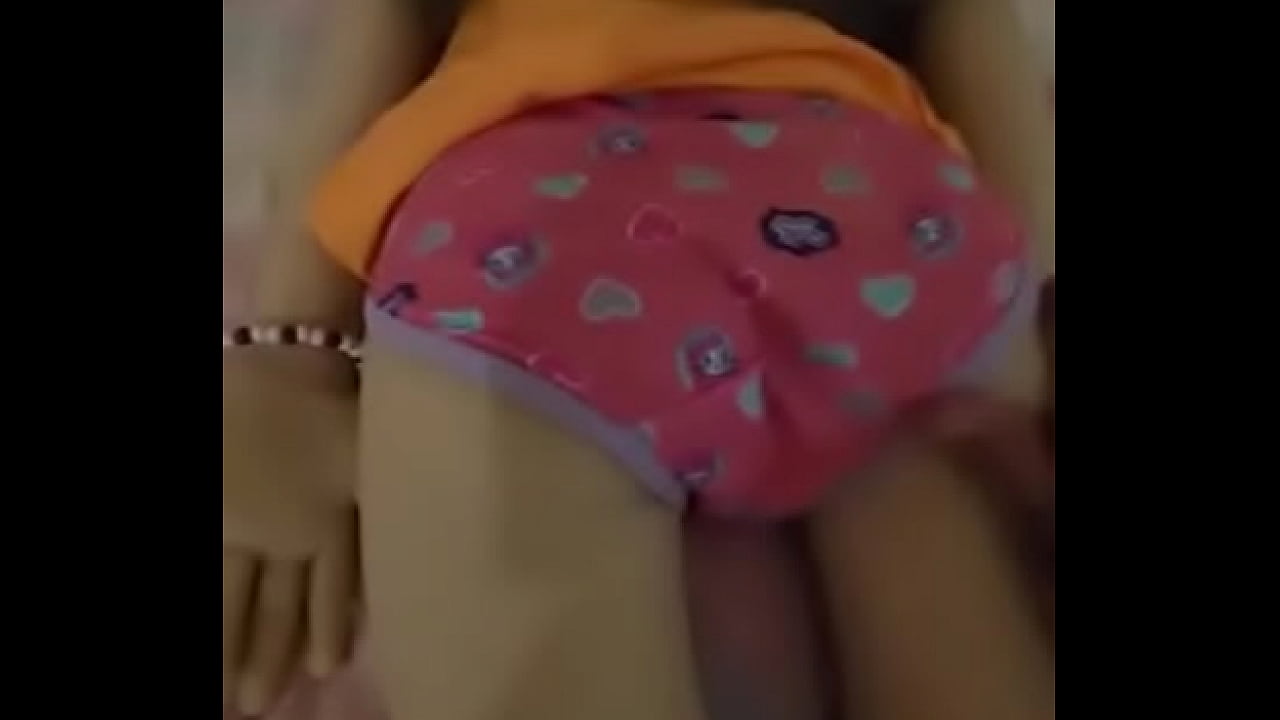 Dolly ador&eacute;e avec Emy Angel